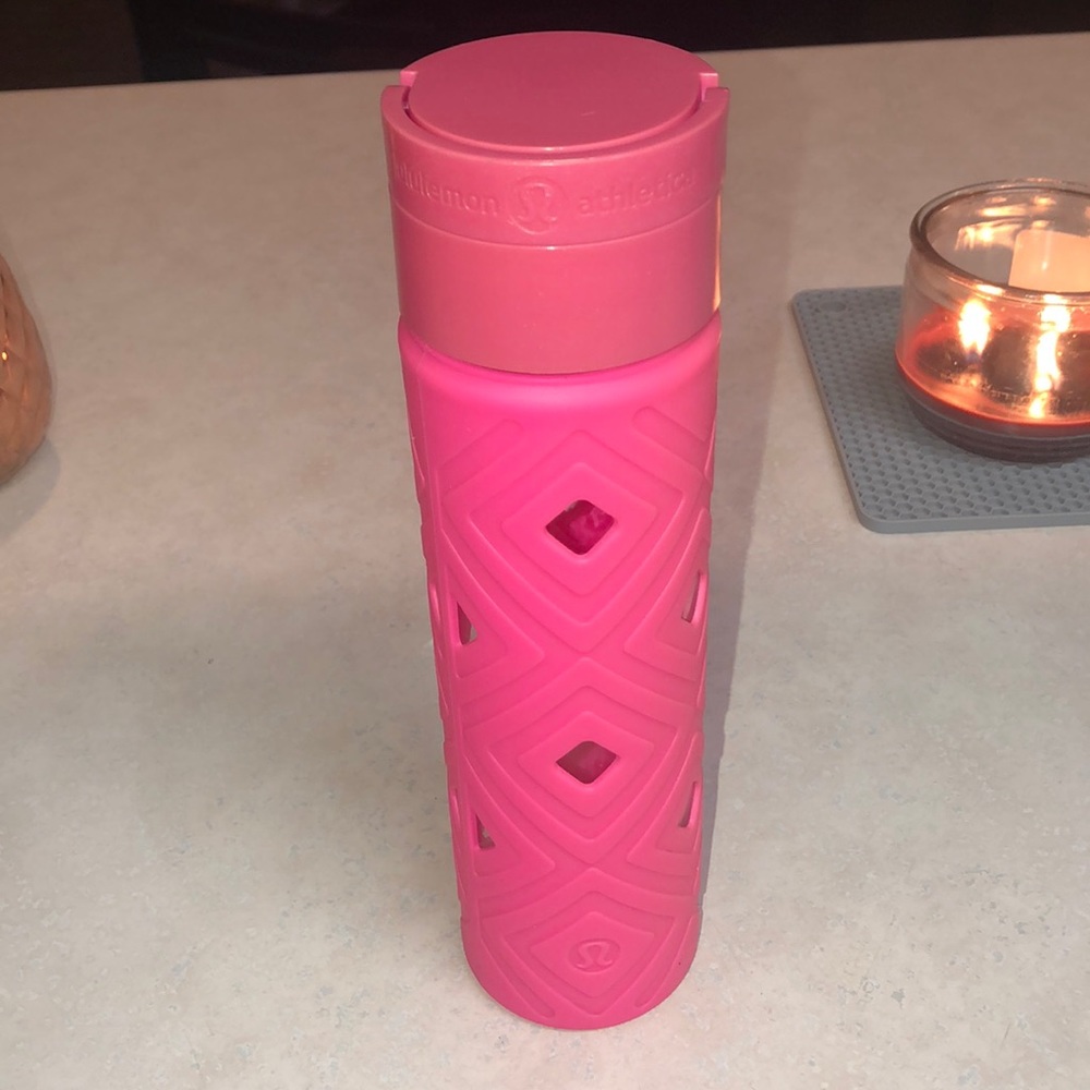 lululemon water bottle